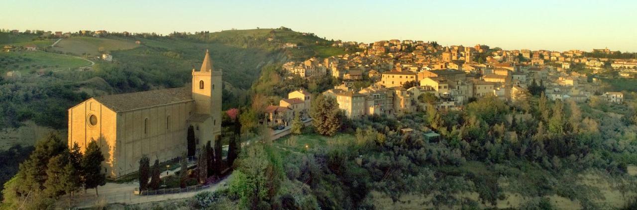 Bed and Breakfast Residenza Delle Grazie Cossignano Exterior foto