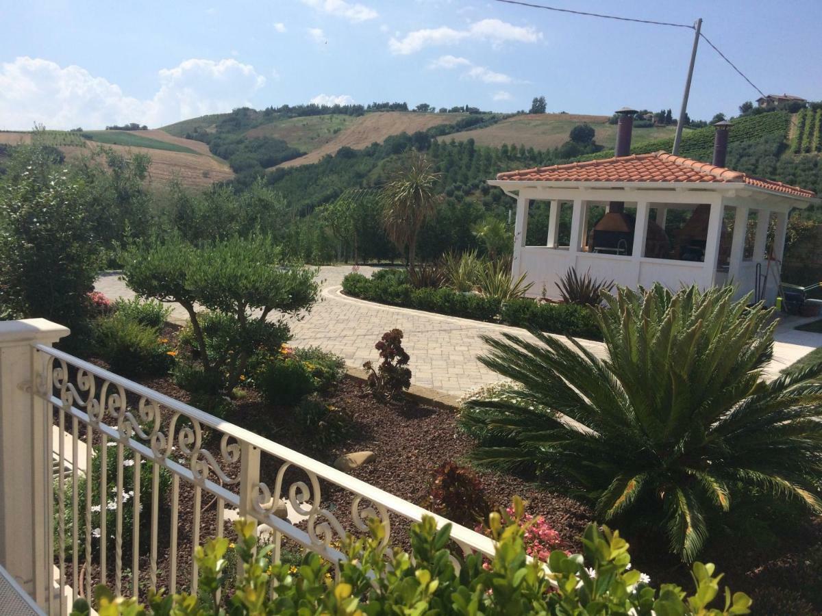 Bed and Breakfast Residenza Delle Grazie Cossignano Exterior foto