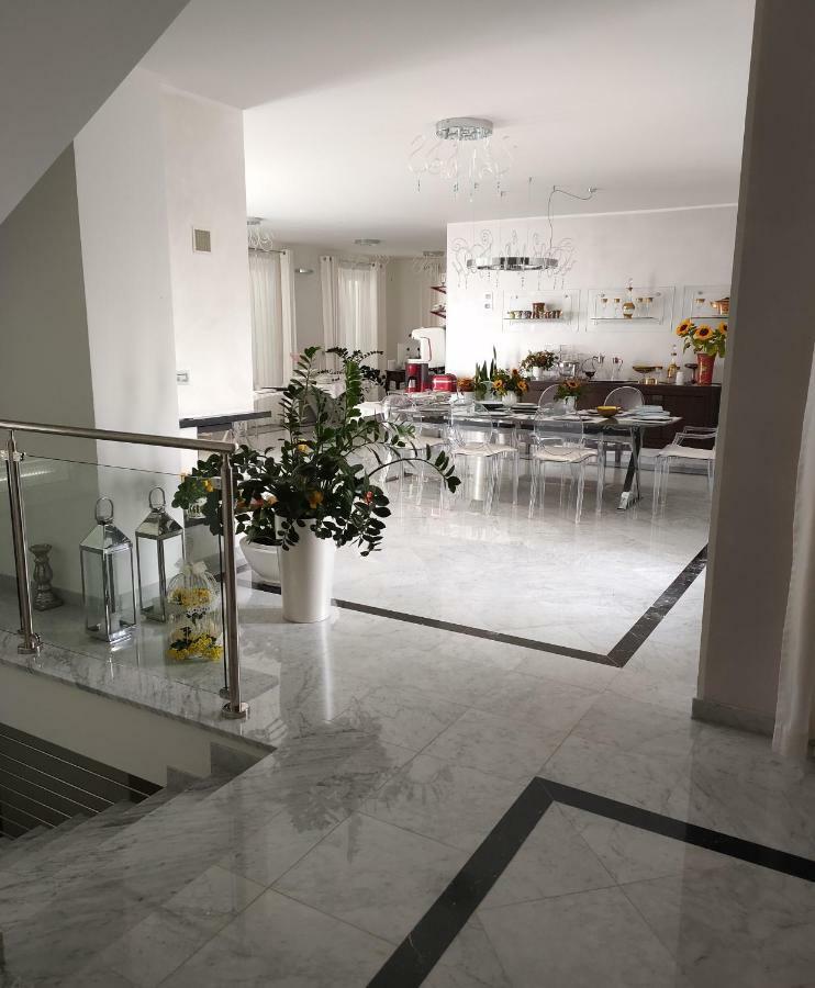 Bed and Breakfast Residenza Delle Grazie Cossignano Exterior foto